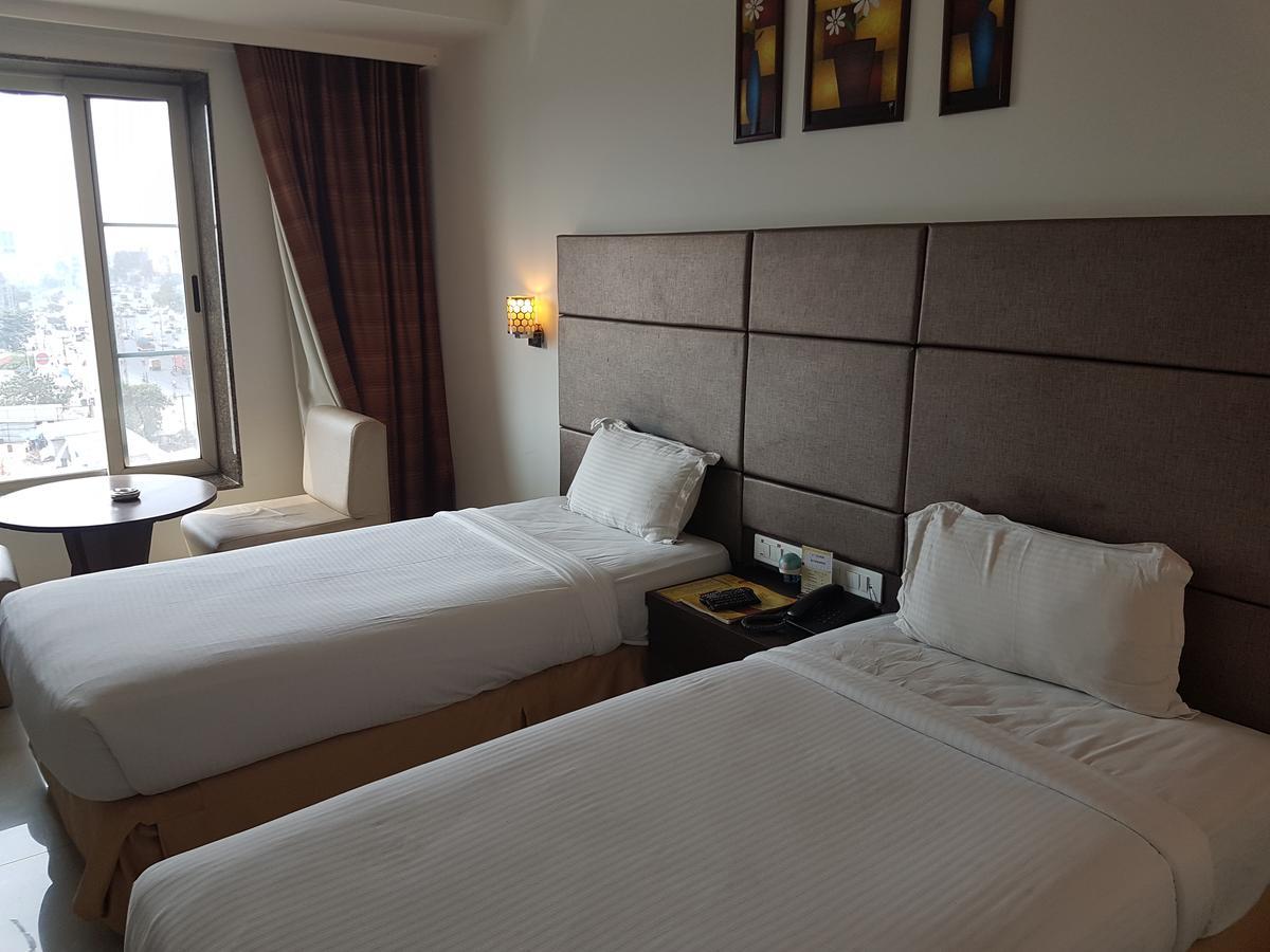 Hotel Sitara Grand Miyapur Хайдарабад Экстерьер фото